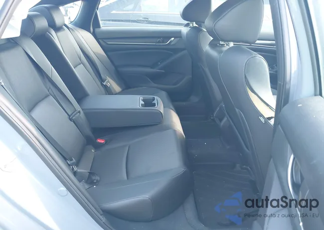 1HGCV1F38NA083878: 43191561