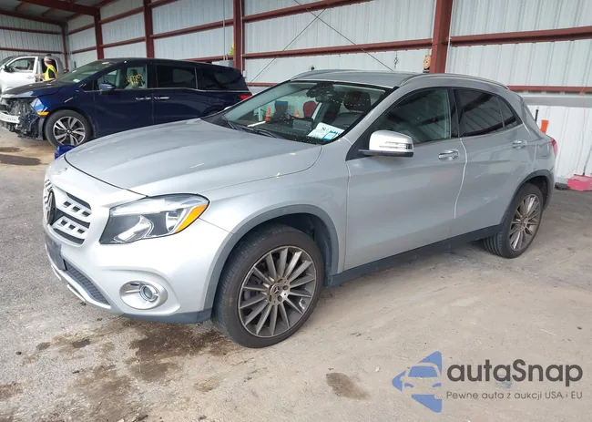 WDCTG4GB2KJ545289: 43190578