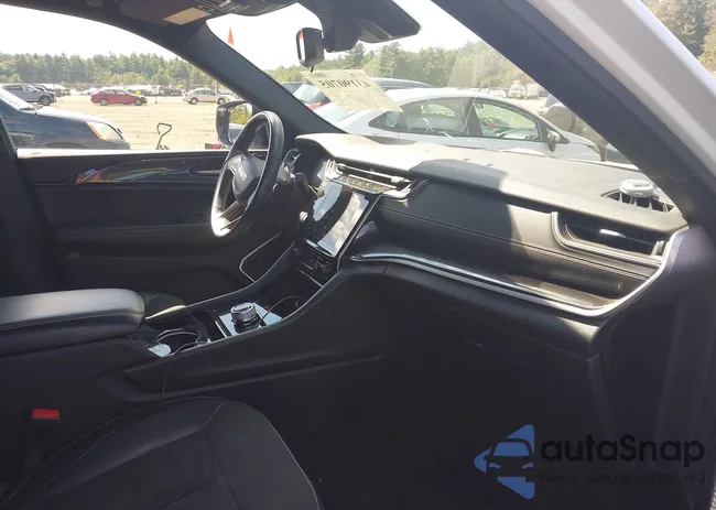 1C4RJKAG9N8553802: 43190705