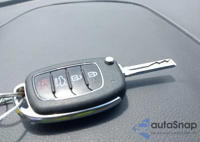 5NPE24AF0KH757139: 43190862