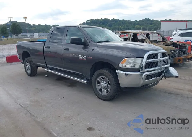 3C6UR5HJ8GG337045: 43190956