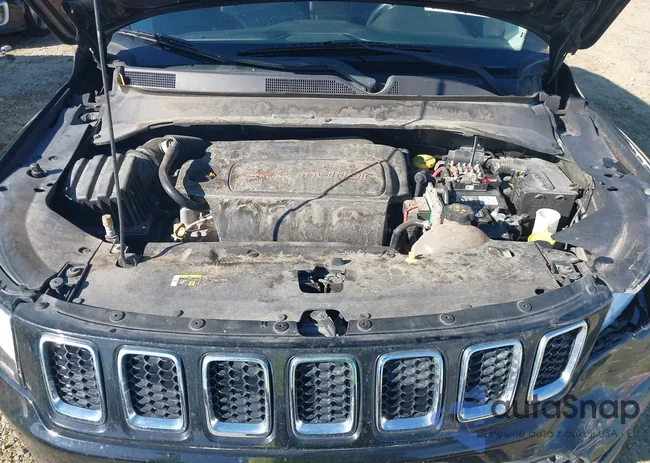 3C4NJDCB8JT334031: 43192065