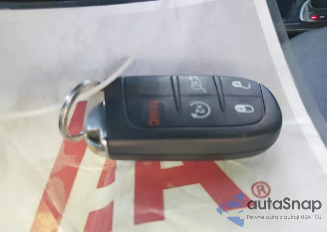 3C4NJDCB8JT334031: 43192065