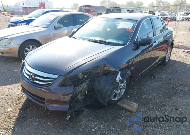 1HGCP2F44CA003210: 43192173