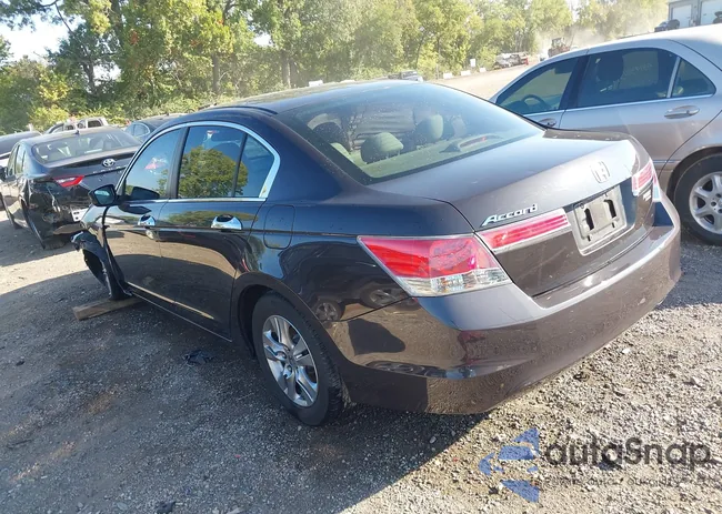 1HGCP2F44CA003210: 43192173