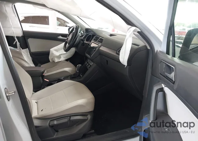 3VV3B7AX1JM006269: 43192364