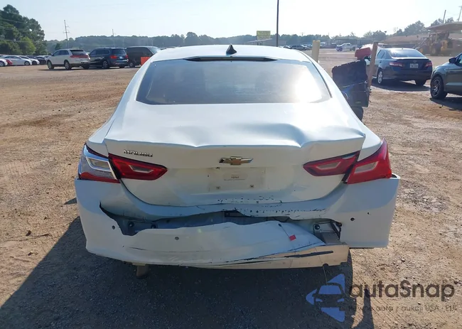 1G1ZB5ST6JF115988: 43192527