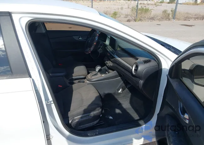 3KPF24AD3ME374855: 43192535