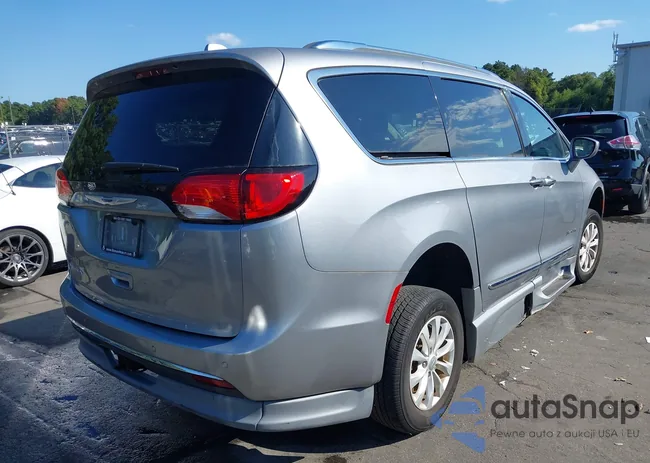 2C4RC1BG5KR643726: 43192560