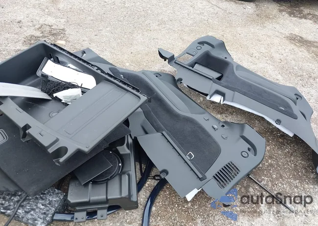 1C4SDHCT9PC686775: 43191836