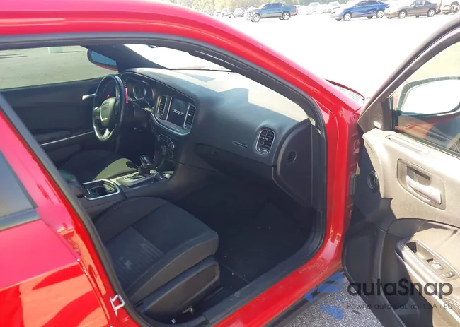 2C3CDXGJ8KH552826: 43191845