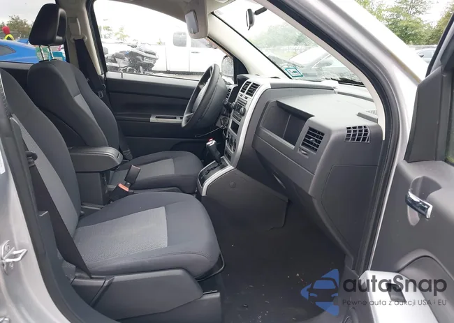 1J8FT47W78D789487: 43191942