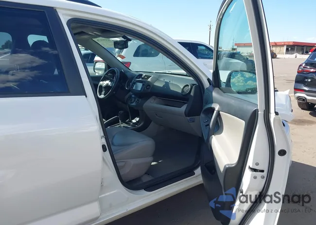 2T3DK4DV1CW092079: 43193176