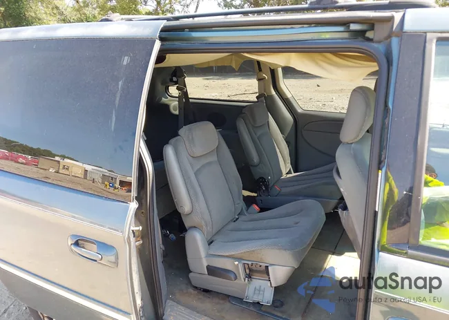 2C4GP54L25R232933: 43193175