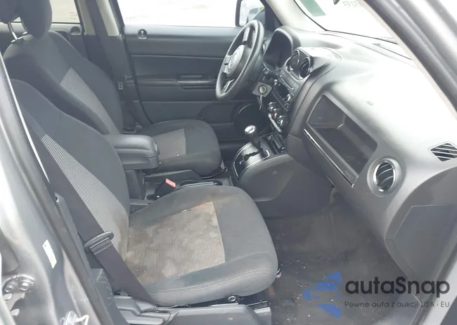 1C4NJPBB8ED856527: 43193193