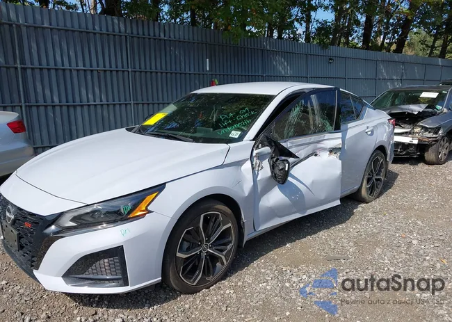 1N4BL4CV6PN311241: 43192595