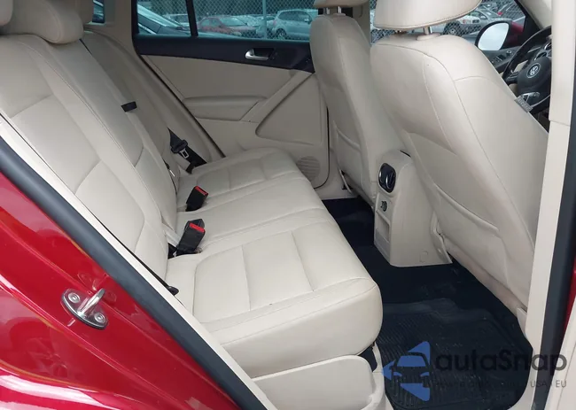 WVGBV7AX1CW089556: 43192722