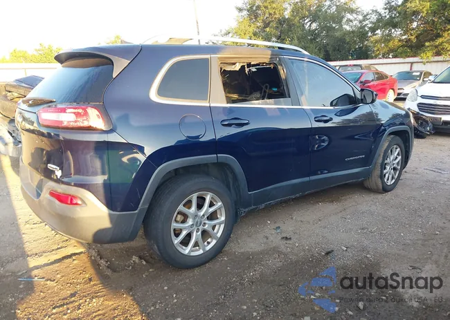 1C4PJLCB5GW173112: 43192804