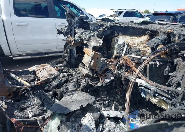 1FTEW1EP4PKD45448: 43192891