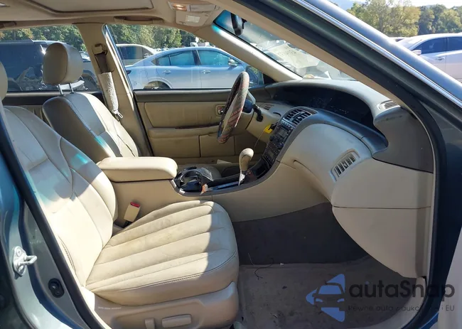 4T1BF28B03U337589: 43194037