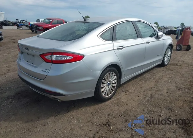 3FA6P0LU5FR169093: 43194057