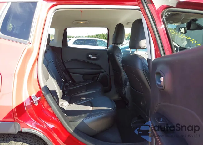 3C4NJDBB9KT713722: 43194100