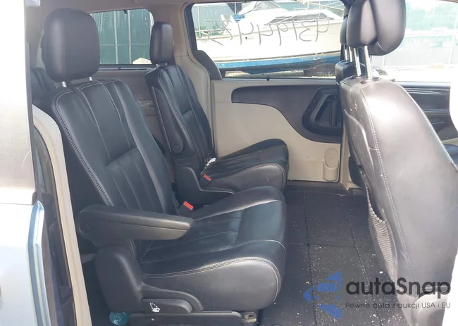 2C4RC1CG8CR105960: 43194475