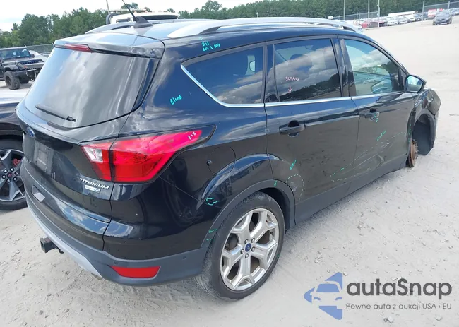 1FMCU9J96KUA29660: 43194551