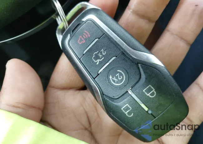 1FATP8EM4F5374910: 43193719