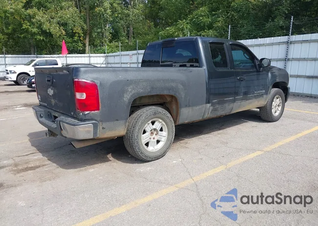 1GCSKSE20AZ193935: 43193755