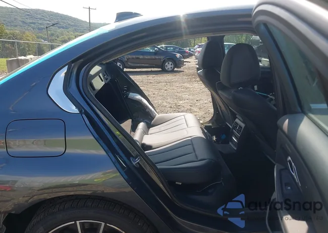 3MW5R7J04N8C60267: 43193785