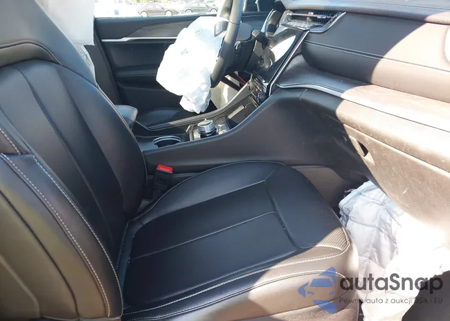 1C4RJHBG8R8582201: 43195049