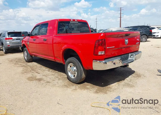 3C6UD5ML5CG330831: 43195057