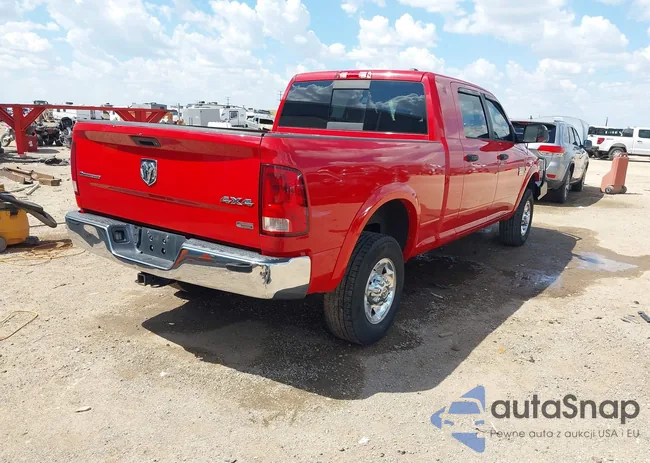 3C6UD5ML5CG330831: 43195057