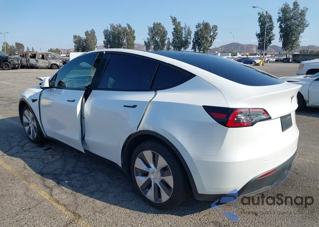 5YJYGDEE6MF229946: 43195072