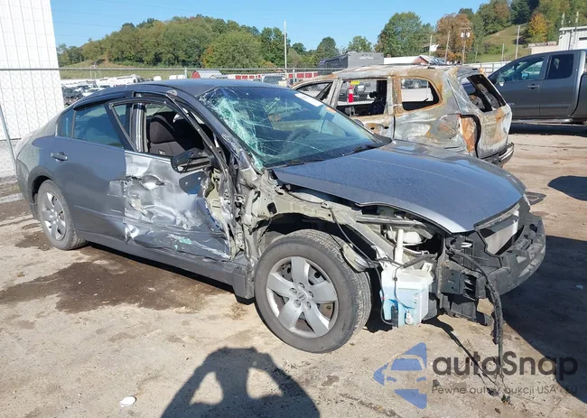 1N4AL21EX8N468520: 43195217