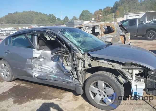 1N4AL21EX8N468520: 43195217