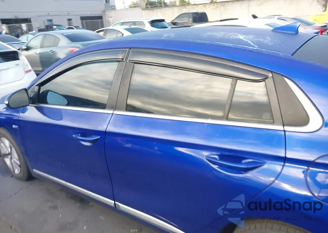 KMHC75LC9LU239986: 43195221