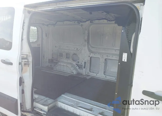 1FTYR1YG9GKA21640: 43195318