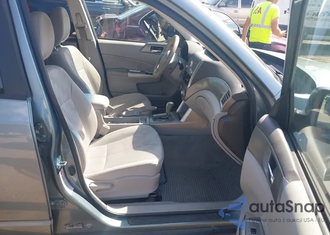 JF2SH6CC3AH783085: 43195511