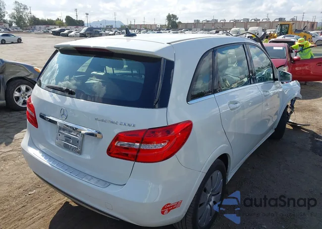 WDDVP9AB7EJ002907: 43194769