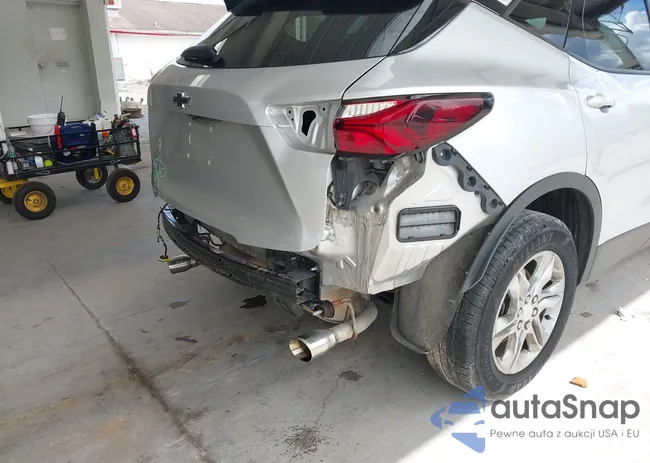 3GNKBCR40MS564330: 43196001