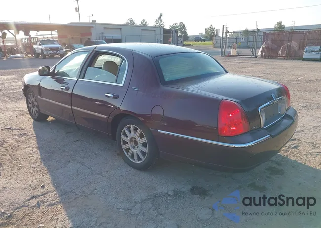 2LNHM82V18X648714: 43196015