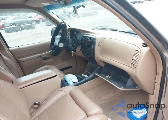 1FMDU35P9TUD18916: 43196085