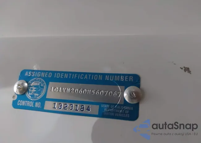 1G1YN2D60H5607067: 43196183