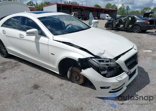 WDDLJ7DB6CA051828: 43196215