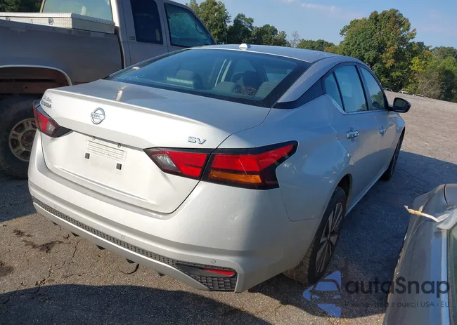 1N4BL4DV4NN384975: 43196270