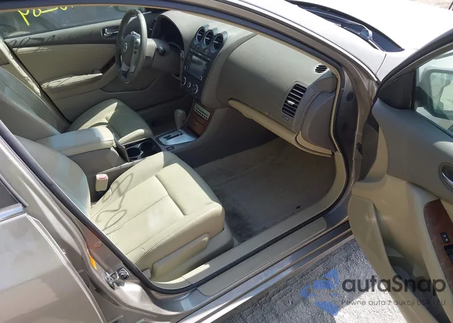 1N4BL21E87C185032: 43196284