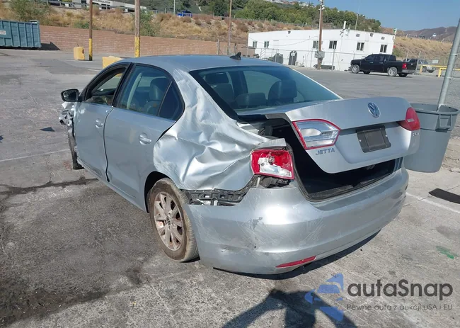 3VWDP7AJ1DM361153: 43196294