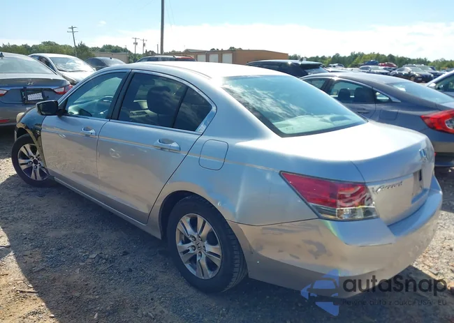 1HGCP26468A058751: 43196449